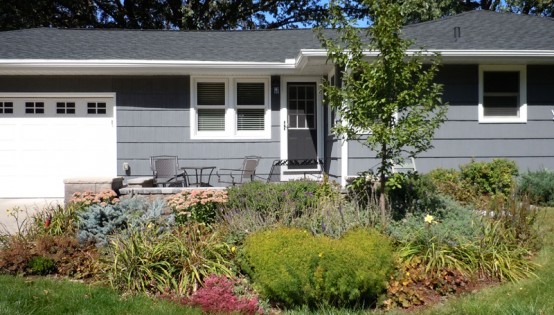 Landscape and free standing wall in Edina