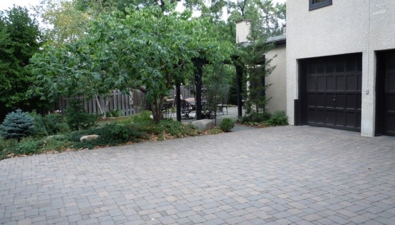 Paver driveway and plantings in Minneapolis
