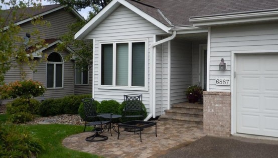 Willow Creek lakeshore paver patio in Eden Prairie