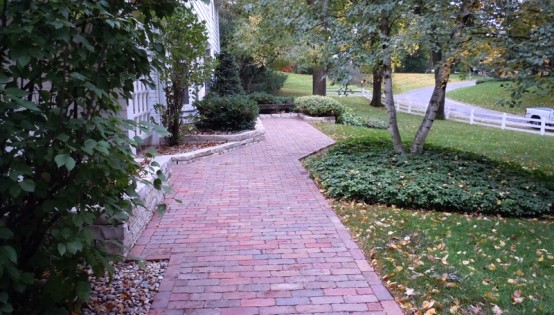 Reclaimed Purrington clay paver sidewalk in Edina, MN