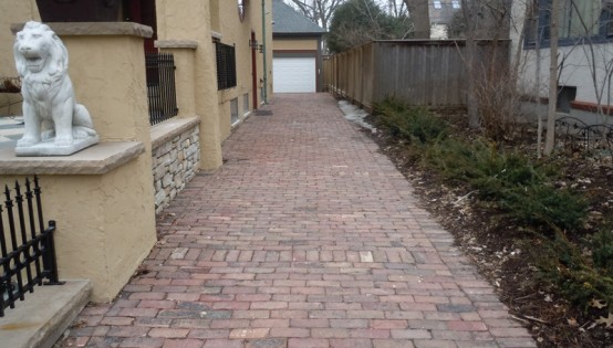 Reclaimed Flint Paver driveway Minneapolis