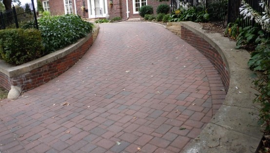 Willow Creek paver Driveway in Minneapolis
